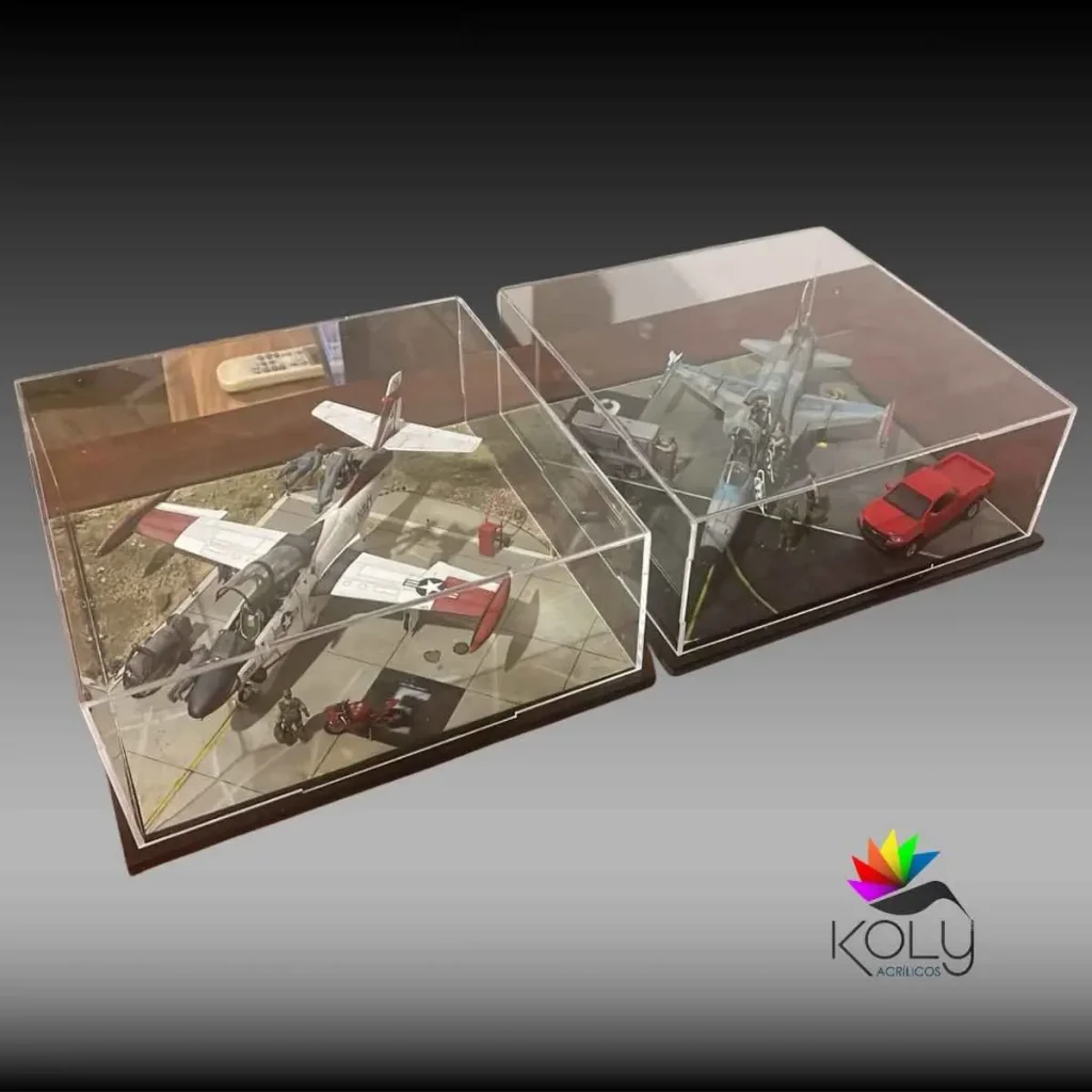 Urna de Acrílico para Maquetas y Dioramas